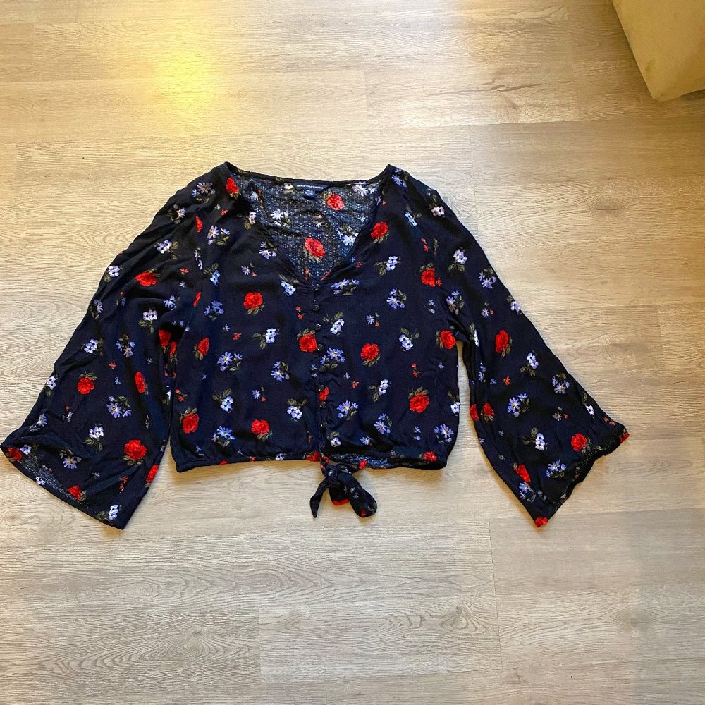 American Eagle Blouse M